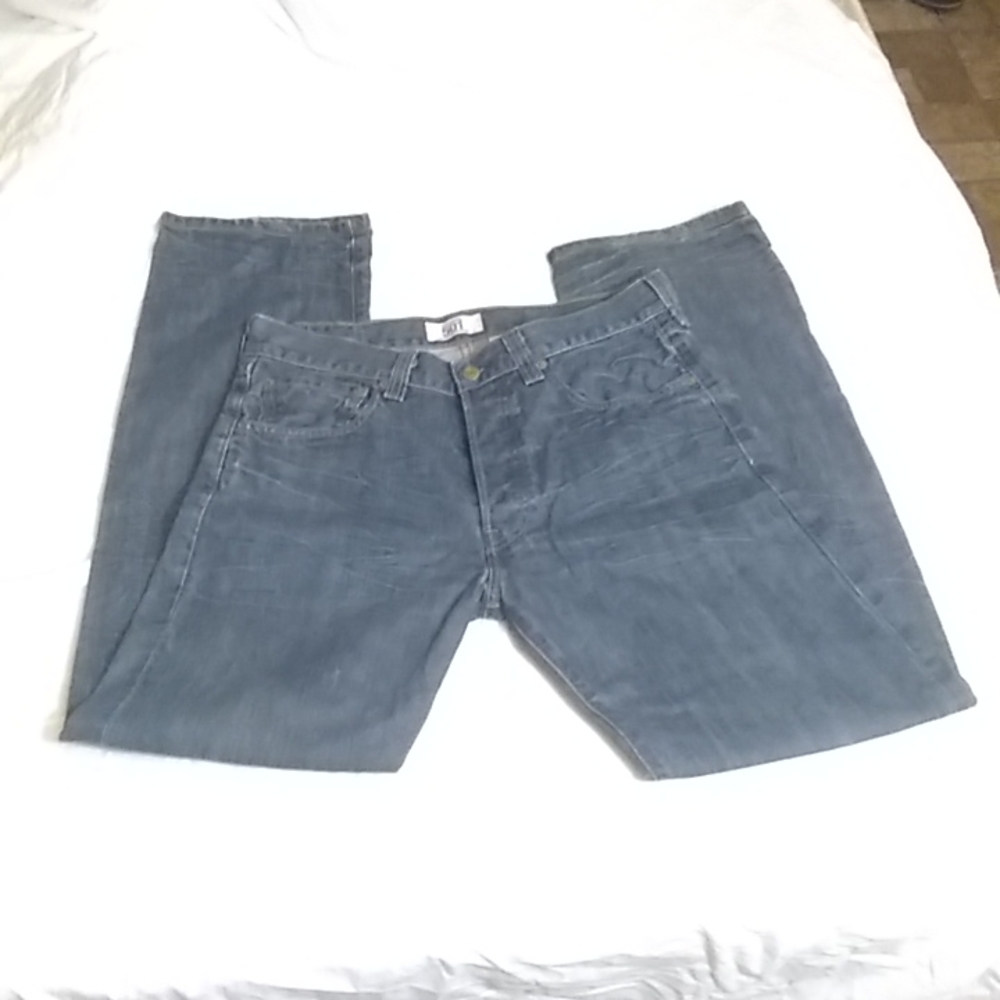 Levi's